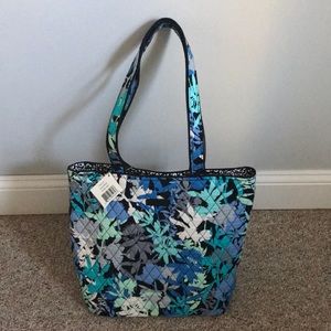 Vera Bradley Tote 2.0 Camofloral NWT